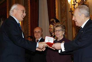 Il Presidente Ciampi consegna il Premio "Vittorio De Sica" a Salvatore Accardo