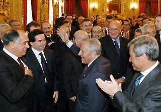 Il Presidente Ciampi durante l'incontro con i rappresentanti dell'Unioncamere guidati dal loro Presidente Carlo Sangalli, a destra nella foto