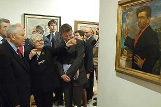 Il Presidente Ciampi durante l'inaugurazione della Mostra &quot;Montecitorio e la bella pittura 1900-1945&quot; illustrata dal Direttore scientifico Laura Gavioli