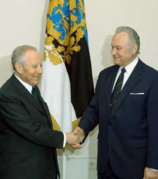 I Presidenti della Repubblica Italiana e di Estonia Carlo Azeglio Ciampi e Arnold Ruutel al Palazzo Presidenziale di Kadriorg