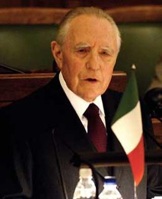 Il Presidente Ciampi durante il suo intervento al Parlamento lettone