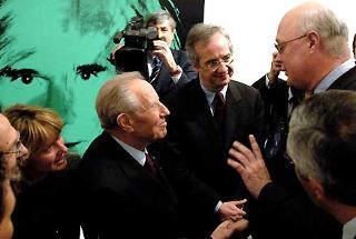 Il Presidente Ciampi saluta il Direttore del Guggenheim, al termine della visita alla Mostra &quot;Capolavori del Guggenheim. Il Grande collezionismo da Renoir a Warhol&quot;