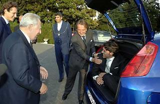 Il Presidente Ciampi con Luca Cordero di Montezemolo, John Elkann e Luca De Meo, in occasione della presentazione della Fiat Grande Punto