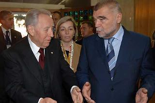 Il Presidente Ciampi con Stjepan Mesic, Presidente della Repubblica di Croazia, al Palazzo Presidenziale