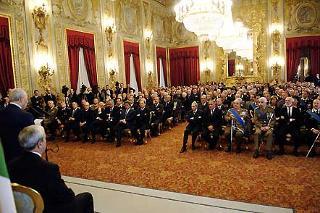 Il Presidente Ciampi, rivolge il suo indirizzo di saluto, durante la cerimonia di consegna delle decorazioni dell'Ordine Militare d'Italia