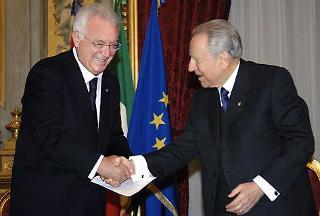 Il Presidente Ciampi con Annibale Marini, Presidente della Corte costituzionale Italiana, in occasione dell'incontro con i Presidenti delle Corti Costituzionali estere