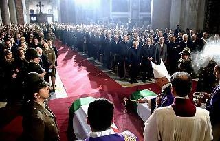 Un momento della Santa Messa, la solenne benedizione delle salme di Manuel Fiorito e Luca Polsinelli, nella Basilica di Santa Maria degli Angeli, presenti i familiari, il Presidente Ciampi e le più Alte cariche dello Stato, Civili e Militari