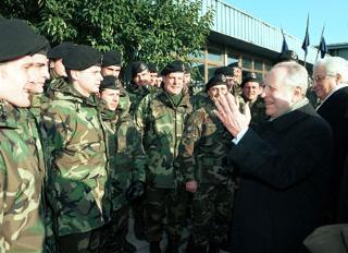 Visita in Kosovo - Incontro con alcuni soldati 3° Reggimento Savoia