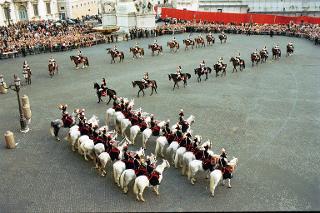 Cambio della Guardia d'Onore da parte del Reggimento Corazzieri, Piazza del Quirinale