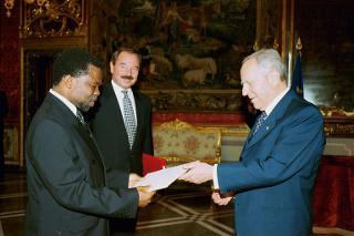 S.E. Wilfred Emvula, nuovo Ambasciatore di Namibia: presentazione delle Lettere credenziali, Palazzo del Quirinale