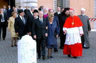 Intervento del Presidente della Repubblica nella Basilica di San Giovanni in Laterano per la solenne commemorazione nel trigesimo delle vittime degli attentati terroristici dell'11 settembre 2001 negli Stati Uniti d'America