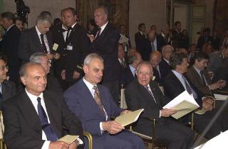 Intervento del Presidente della Repubblica a Palazzo Giustiniani per la presentazione della relazione annuale dell'Autorità per l'energia elettrica e il gas