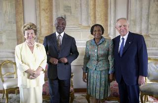 Incontro e successiva colazione in onore del Presidente della Repubblica del Sud Africa e della Signora Mbeki