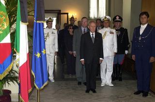 Deposizione di una corona d'alloro sulla lapide dei Caduti del Quirinale in occasione del Giorno dell'Unità Nazionale e della Festa delle Forze Armate