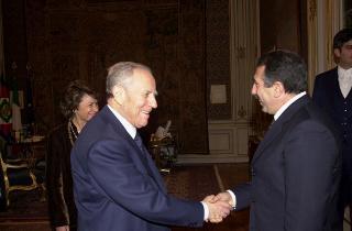 Incontro con Andrea Zagami, Direttore Comunicazione e Relazioni Esterne della Mondadori e con gli autori del volume "Fratelli d'Italia. La vera storia dell'inno di Mameli"