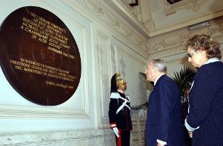 Intervento del Presidente della Repubblica alla cerimonia in ricordo di Giovanni Falcone, nel decimo anniversario della scomparsa, e scoprimento di una targa commemorativa del Magistrato