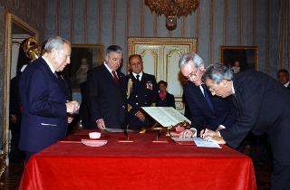 Giuramento del Ministro senza portafoglio del II Gabinetto Berlusconi, Luigi Mazzella