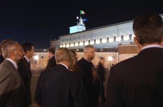 Uscita del Presidente della Repubblica sulla piazza del Quirinale per visionare in notturno la nuova illuminazione del Palazzo