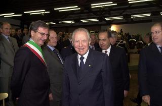 Intervento del Presidente della Repubblica all'Istituto Superiore Antincendi di Roma per la cerimonia di consegna della Medaglia d'Oro al Merito Civile al Corpo Nazionale dei Vigili del Fuoco per l'attività svolta nel corso del 2002