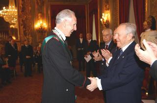 Cerimonia di consegna delle onorificenze di Cavaliere di Gran Croce dell'Ordine al Merito della Repubblica Italiana, nella ricorrenza della fondazione della Repubblica