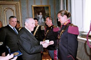 Incontro con una delegazione del personale del Reparto della polizia a cavallo, in servizio di Guardia d'Onore al Palazzo del Quirinale