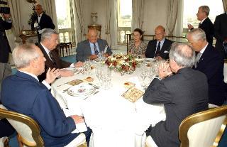 Incontro e successiva colazione con il Presidente della Convenzione Europea, Valéry Giscard d'Estaing, in occasione della presentazione del Progetto di Trattato Costituzionale dell'Unione Europea