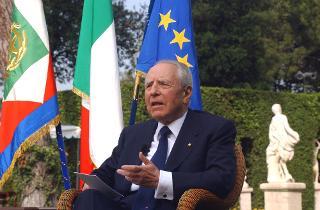 Messaggio del Presidente Ciampi agli Italiani in occasione della Festa della Repubblica