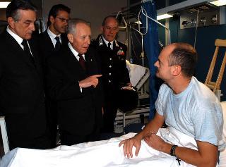 Visita ai militari sopravvissuti all'attentato a Nassiriya in Iraq, ricoverati nel Policlinico Militare di Roma