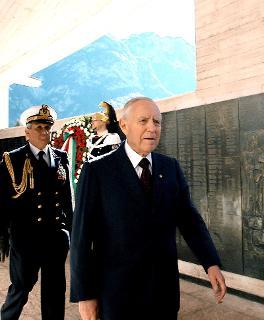 Visita del Presidente della Repubblica alla città di Belluno e successivo intervento a Longarone, in occasione della cerimonia per il 40° anniversario della Tragedia del Vajont