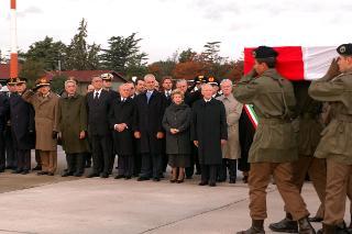 Accoglienza della salma del Caporale dell'Esercito Pietro Petrucci, deceduto a Nassiriya in Iraq, Aeroporto di Ciampino