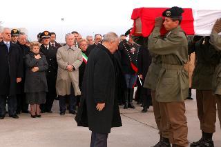 Accoglienza della salma del Caporale dell'Esercito Pietro Petrucci, deceduto a Nassiriya in Iraq, Aeroporto di Ciampino