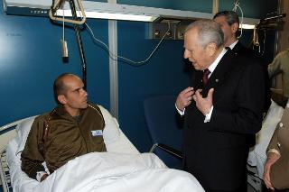 Visita del Presidente Ciampi ai militari italiani feriti in Iraq a Nassiriya, Roma, Ospedale Militare del Celio