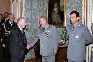 Incontro con una delegazione di Ufficiali ed Agenti del Corpo Forestale dello Stato, in servizio di Guardia d'Onore al Palazzo del Quirinale