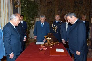 Giuramento del Ministro dell'Economia e delle Finanze del II Gabinetto Berlusconi, Prof. Domenico Siniscalco