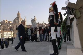 Deposizione di una corona d'alloro sulla Tomba del Milite Ignoto, in occasione del Giorno dell'Unità Nazionale e della Festa delle Forze Armate, Roma, Altare della Patria