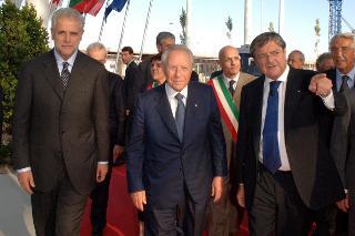 Il Presidente della Repubblica Carlo Azeglio Ciampi a Milano visita la Fiera e la sede del quotidiano &quot;Il sole 24 ore&quot;