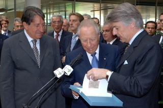 Il Presidente della Repubblica Carlo Azeglio Ciampi a Milano visita la Fiera e la sede del quotidiano &quot;Il sole 24 ore&quot;