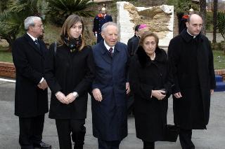 Intervento del Presidente della Repubblica alla cerimonia di commemorazione del Capo Dipartimento del SISMI, MOVM Nicola Calipari, Roma, Sede del SISMI
