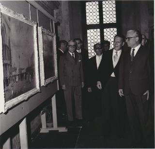Intervento del Presidente Gronchi all'inaugurazione della Mostra "Il Carabiniere nell'arte", Roma, Castel Sant'Angelo