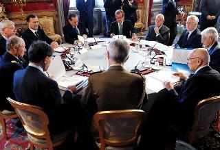 Una immagine del Consiglio supremo di difesa presieduto dal Capo dello Stato Giorgio Napolitano