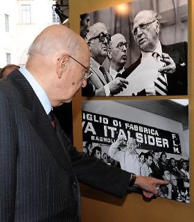 Il Presidente della Repubblica visita la Mostra fotografica &quot;La Napoli di Maurizio&quot;