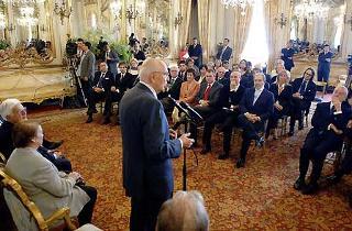 Il Presidente Giorgio Napolitano rivolge il suo indirizzo di saluto ai presenti in occasione dell'incontro con i promotori ed i vincitori della XXVII edizione del &quot;Premio Ischia Internazionale di Giornalismo&quot;.