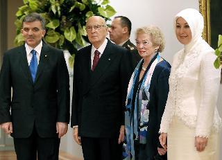 I Presidenti della Repubbica Italiana Giorgio Napolitano e della Repubblica di Turchia Abdullah Gul con le Consorti