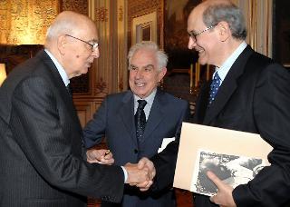 Il Presidente Giorgio Napolitano con Mario Tronti e Walter Tocci, Presidente e Direttore dell'Associazione &quot;Centro Studi ed Iniziative per la Riforma dello Stato&quot;