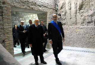 Il Presidente Giorgio Napolitano nel corso della visita all'area archeologica della Provincia di Roma: Domus romane e Piccole Terme