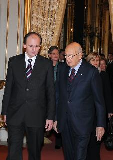 Il Presidente Giorgio Napolitano con Erwin Preiner, Presidente del Bundesrat in occasione del Concerto dei Wiener Saenger Knaben nella Cappella Paolina del Quirinale