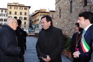 Il Presidente Giorgio Napolitano accolto dal Presidente della Regione Toscana e dal Sindaco di Firenze in occasione della presentazione del restauro degli Arazzi di Palazzo Vecchio