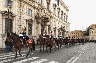 Cambio della Guardia solenne al Palazzo del Quirinale, con lo schieramento e lo sfilamento del Reggimento Corazzieri in occasione della Festa del Tricolore