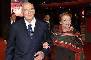 Il Presidente Giorgio Napolitano con la moglie Clio all'Auditorium Parco della Musica per assistere al film &quot;Roma città aperta&quot;