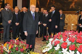 Il Presidente Giorgio Napolitano rende omaggio al sen. Antonio Giolitti alla camera ardente allestita a Palazzo Montecitorio
